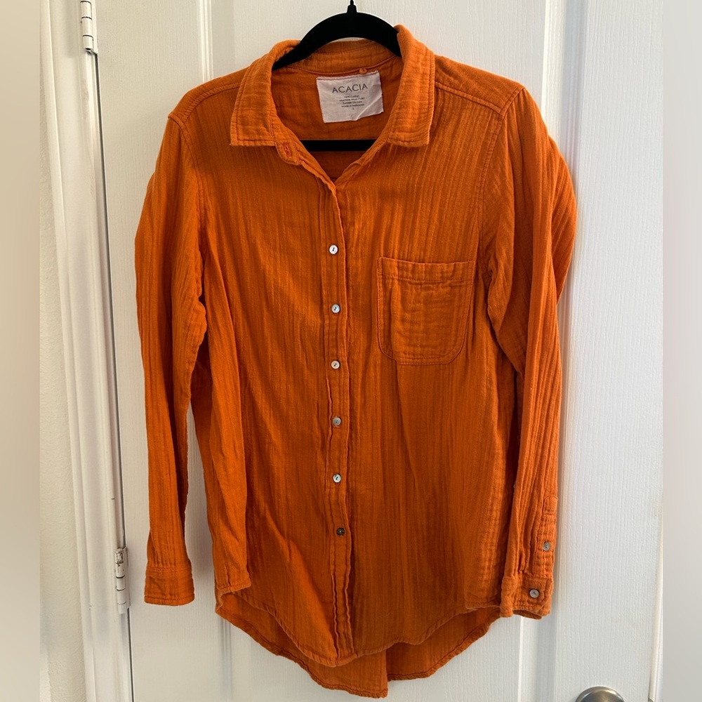 Acacia button up